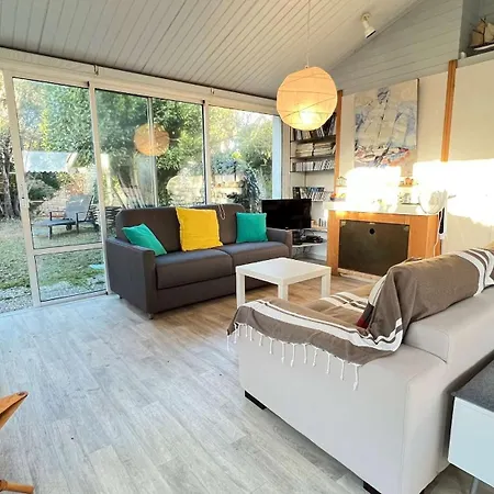 Jolie Maison Avec Jardin, Piscine Et Parking Вилла *