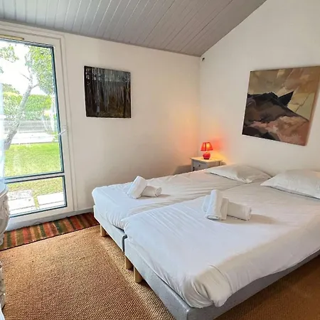 Jolie Maison Avec Jardin, Piscine Et Parking Вилла *